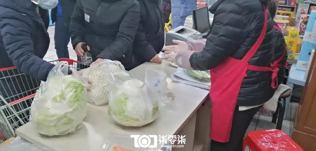 抚州万达多美荟超市一颗大白菜卖40多元被查处！